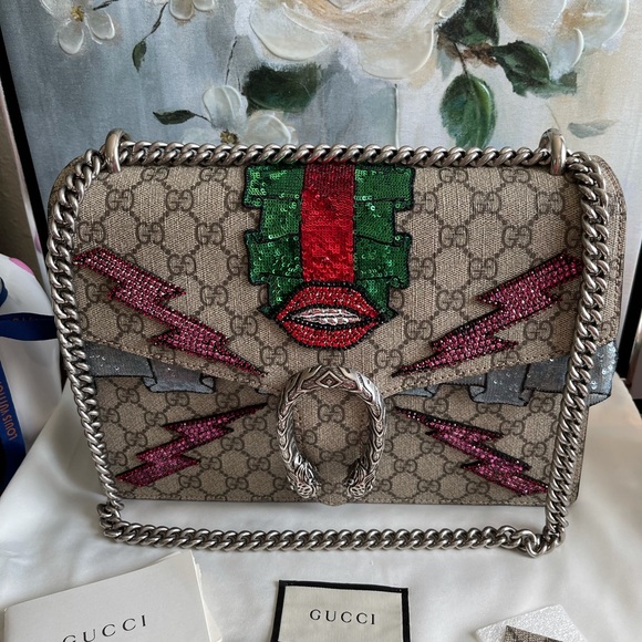 Auth GUCCI GG Supreme Monogram LE Medium Dionysus - Picture 2 of 16